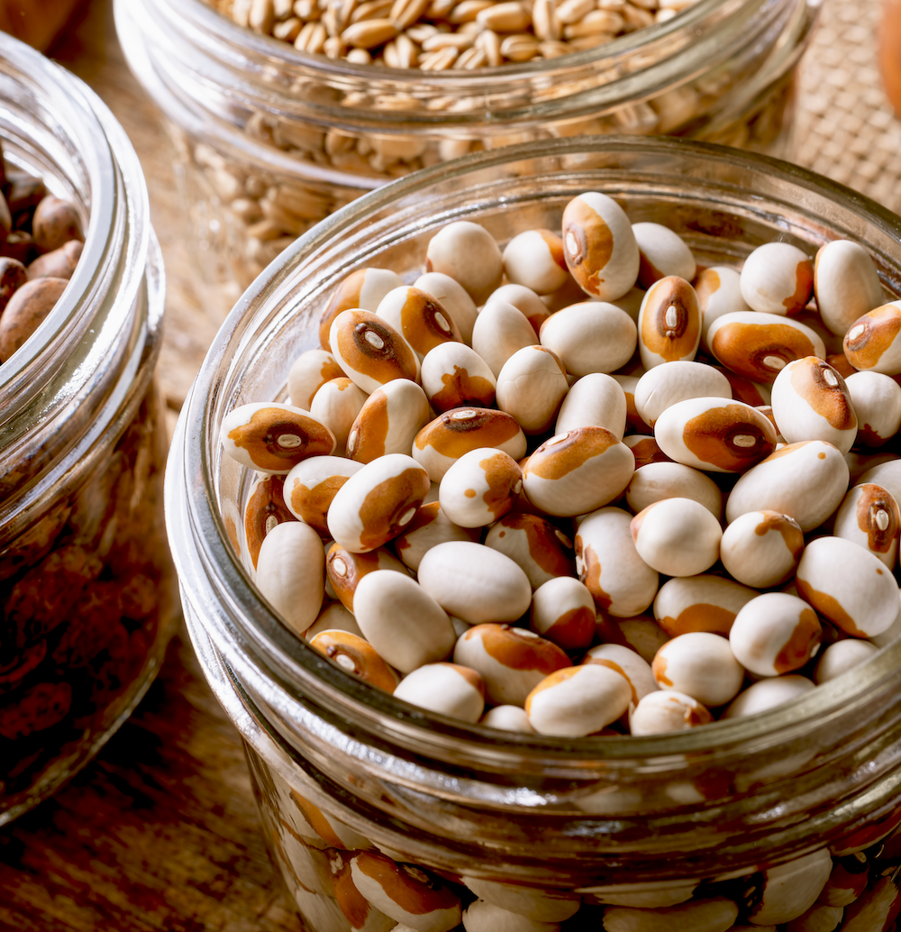 Dried yellow-eyed beans.